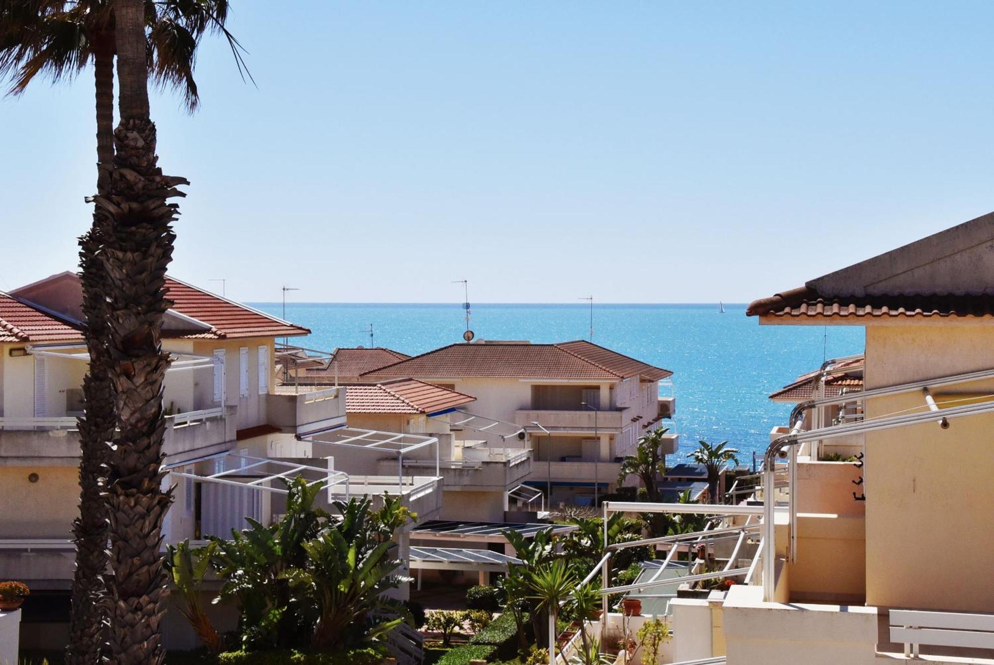 Punta Di Mola House Apartment Marina di Ragusa Bagian luar foto
